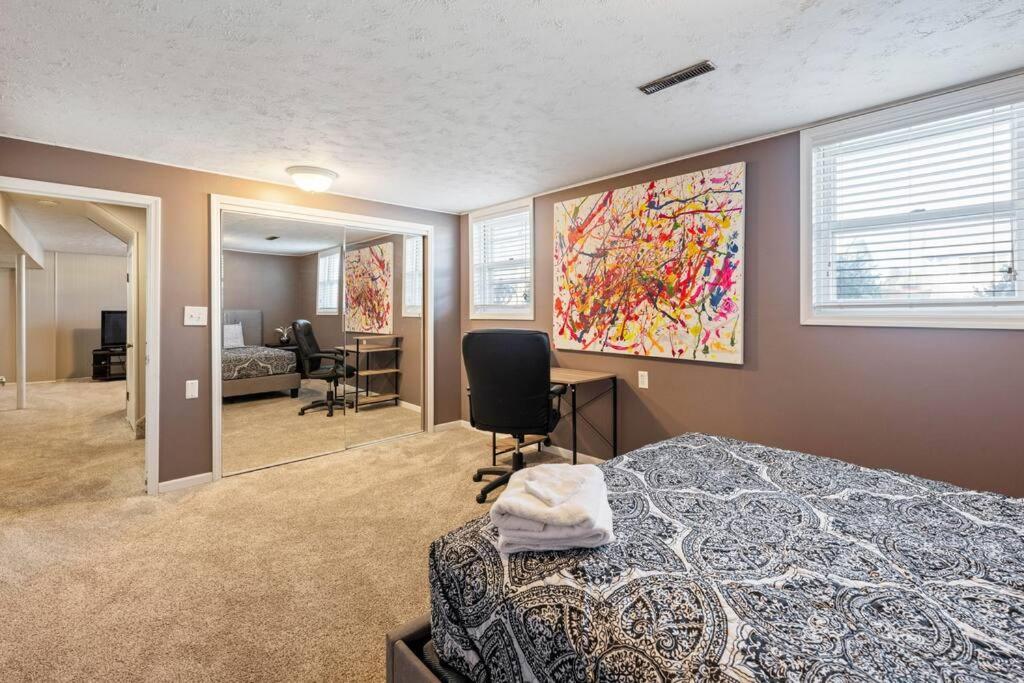 Elm. Peaceful Pet Friendly Home. No Pet Fee! Holiday home Omaha