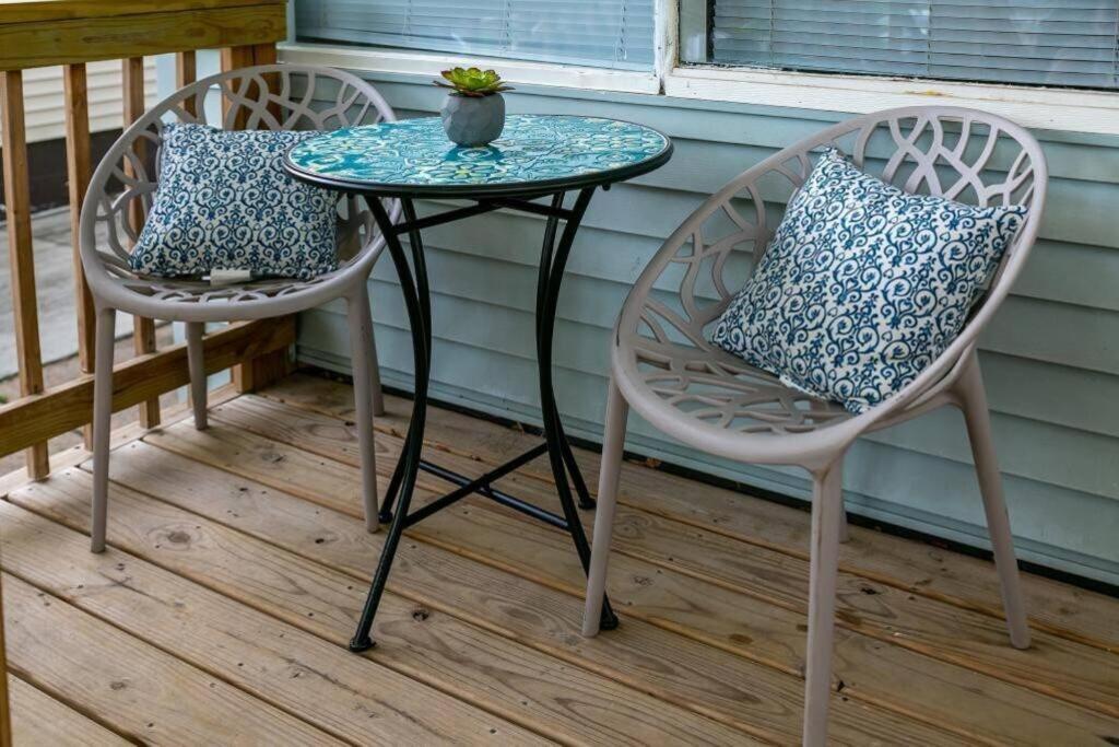 Benson. Cozy Pet Friendly Living. No Pet Fees. Holiday home