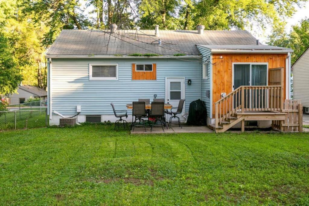 Holiday home Benson. Cozy Pet Friendly Living. No Pet Fees. *