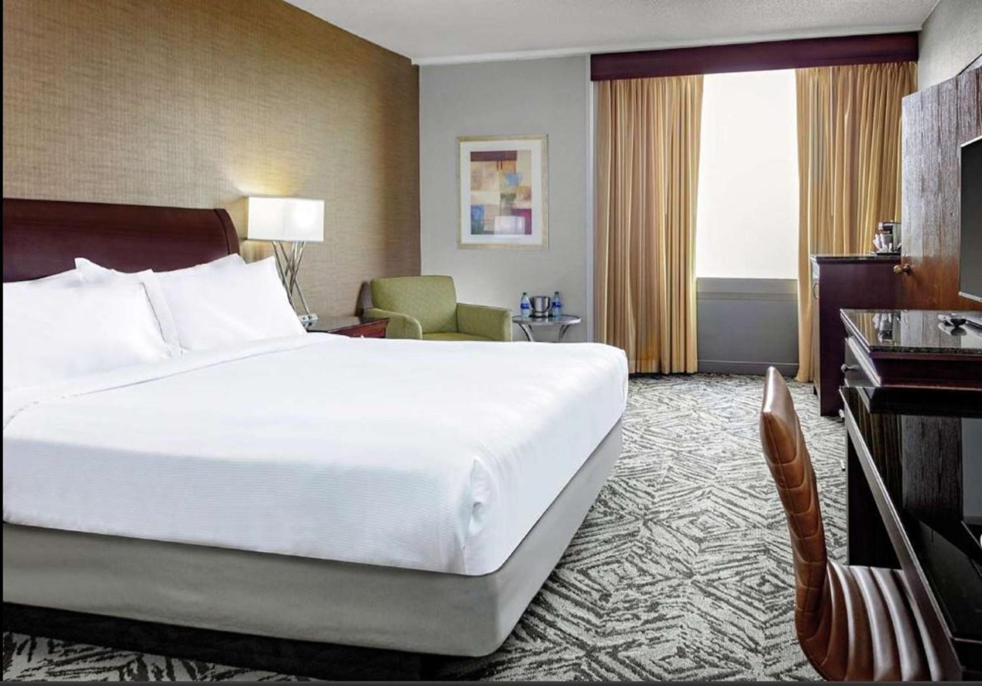 Hotel Doubletree By Hilton & Executive Meeting Center Omaha-downtown 4*