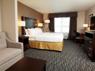 Hotel Express & South Ralston Arena By Ihg Omaha