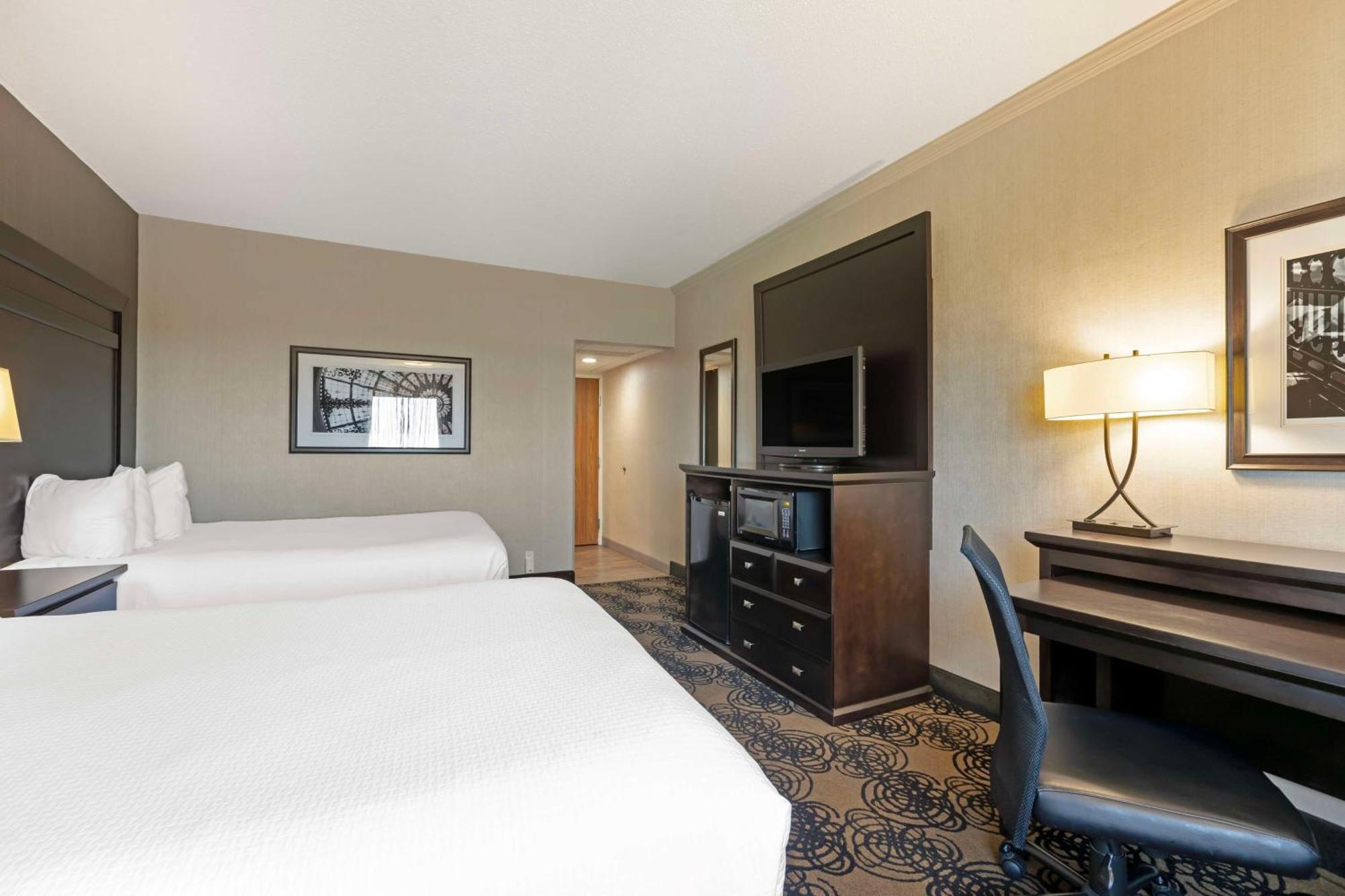 Western Midwest Hotel