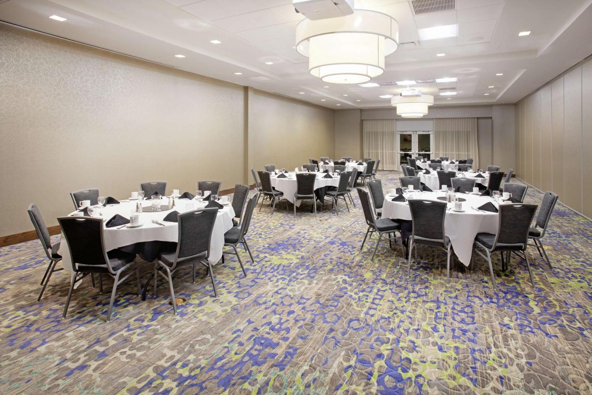 Hilton Garden Aksarben Village 3* Omaha