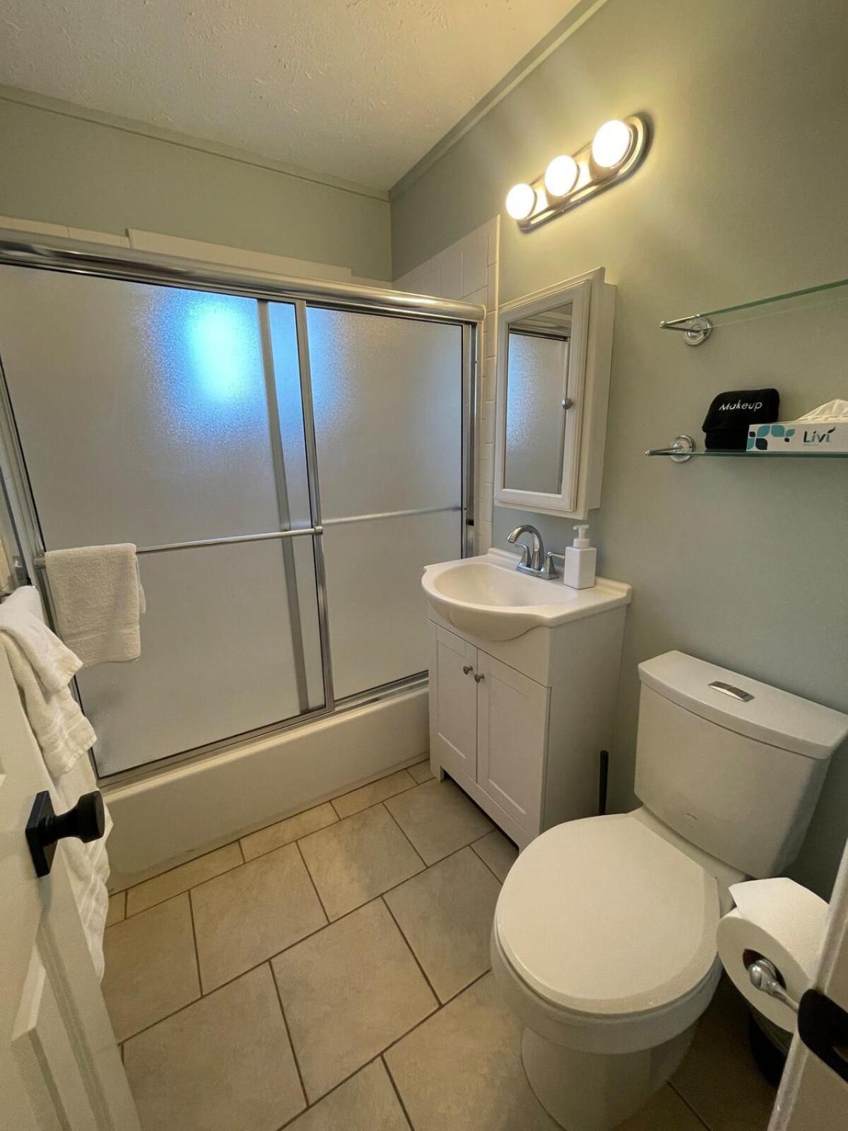 Apartment Cathedral 1-walking Distance To Unmc Omaha