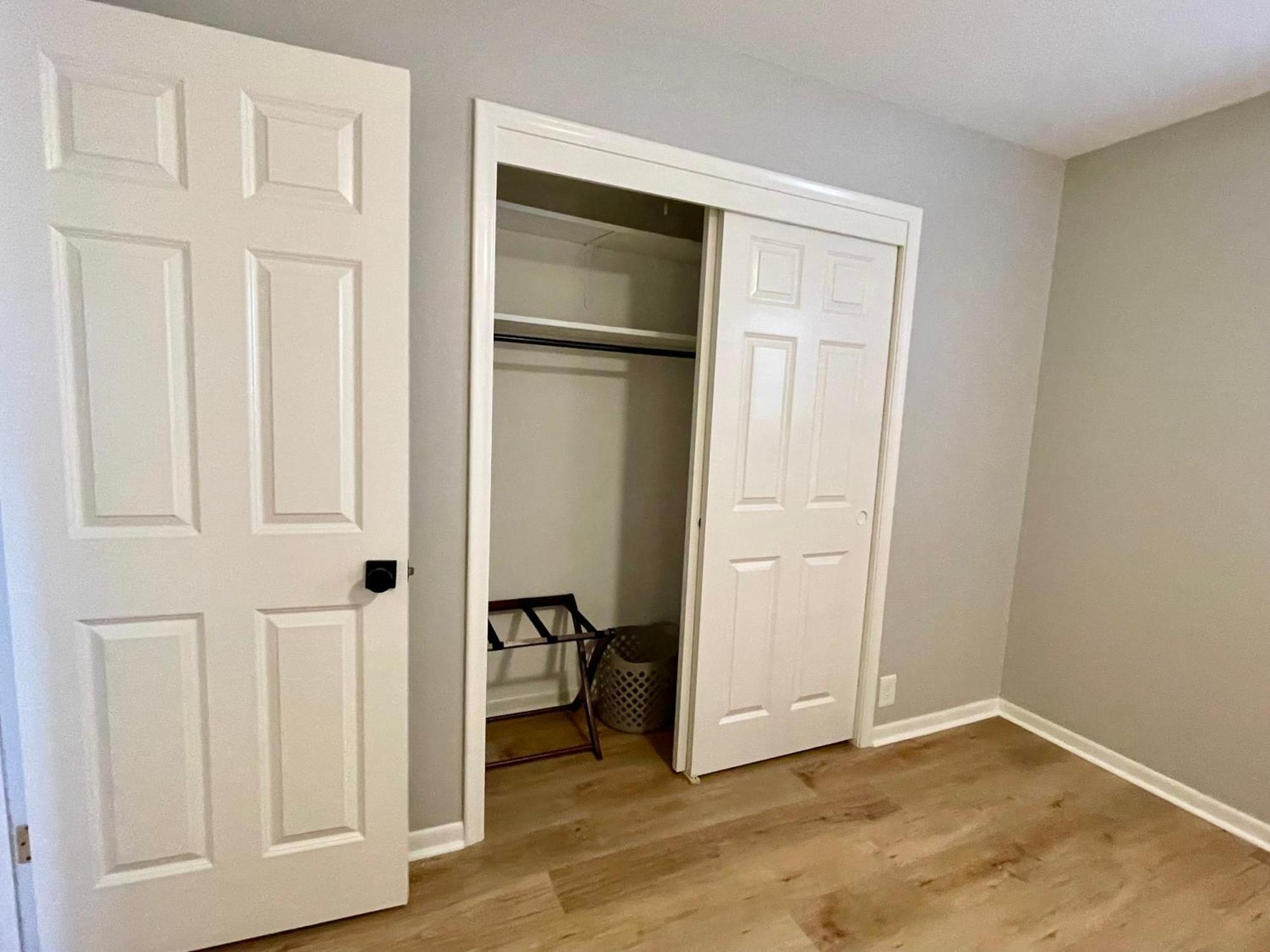 Cathedral 1-walking Distance To Unmc Apartment Omaha