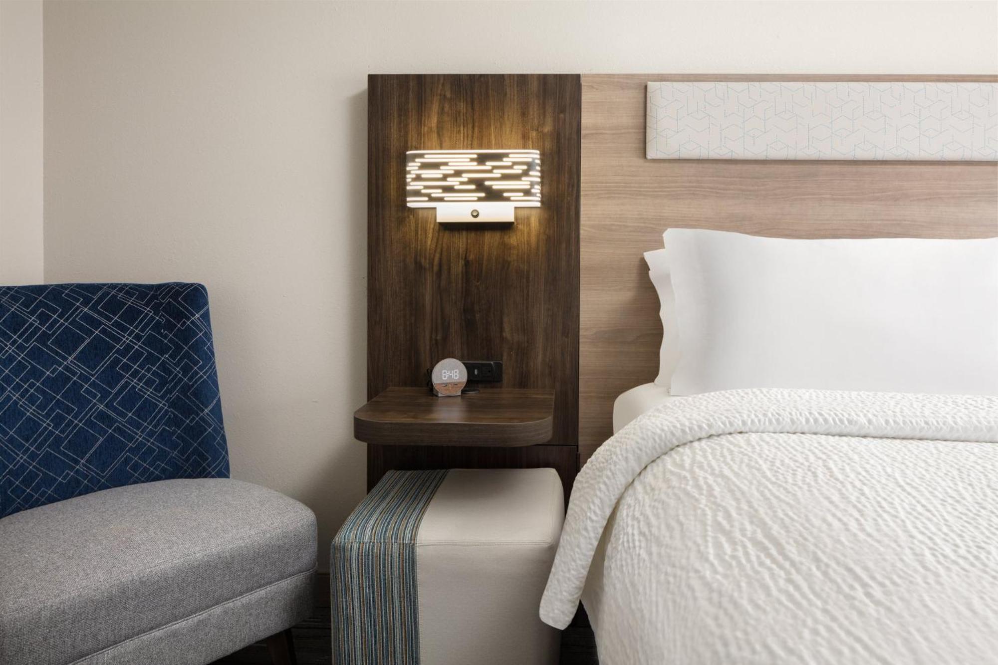 Hotel Express & Cherry Hills By Ihg Omaha