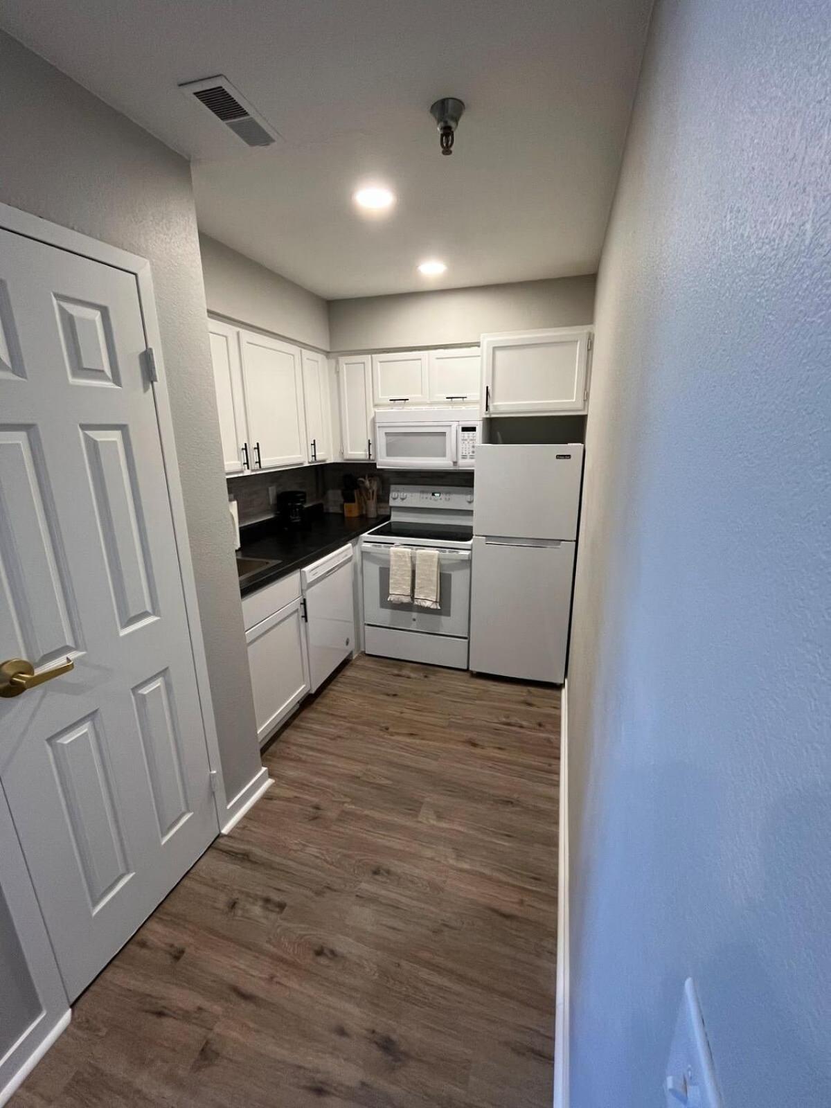 Aksarben 1 Bedroom-close To I-80 Omaha