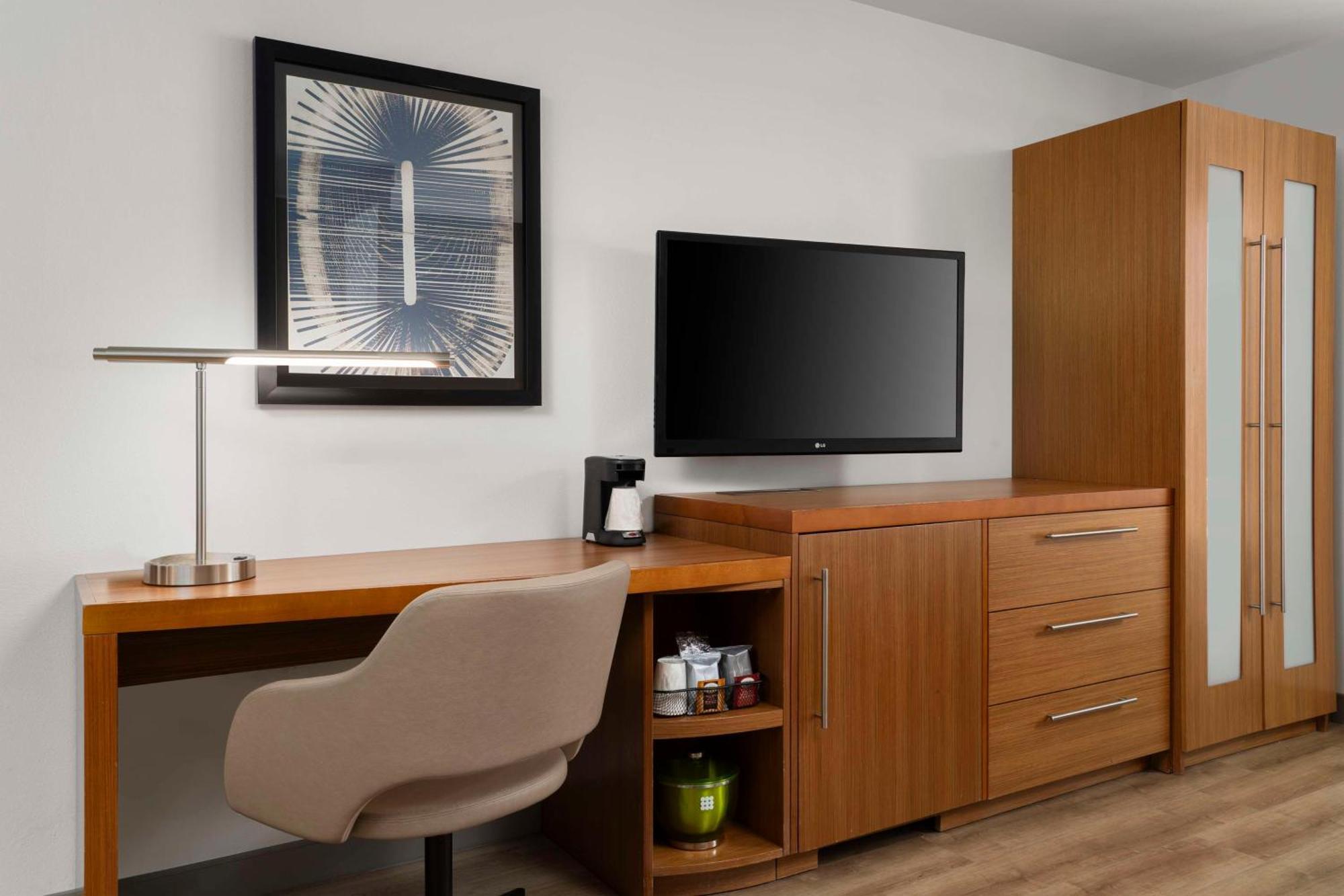Hyatt Place Omaha/downtown-old Market 3*