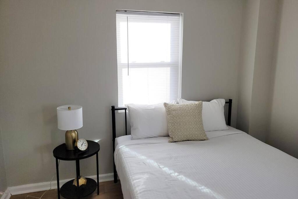 Davenport Dwellings-two Bedroom Apartment