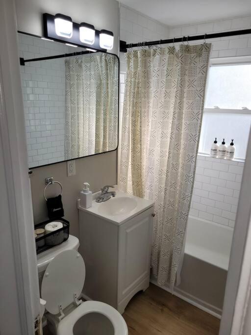 Davenport Dwellings Midtown Convenience Apartment Omaha