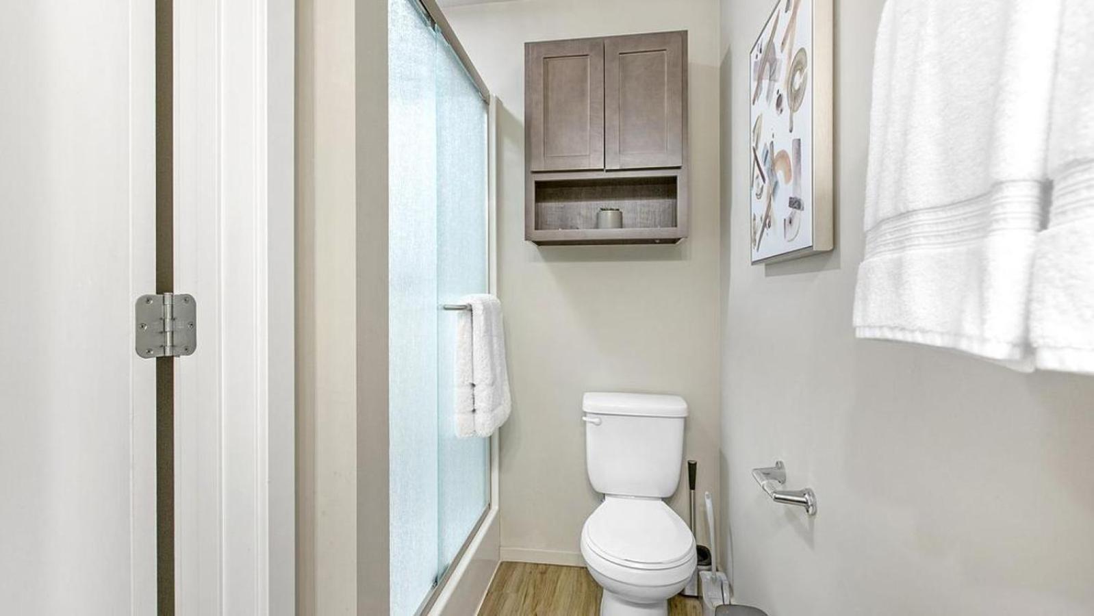 Landing Modern With Amazing Amenities * Omaha