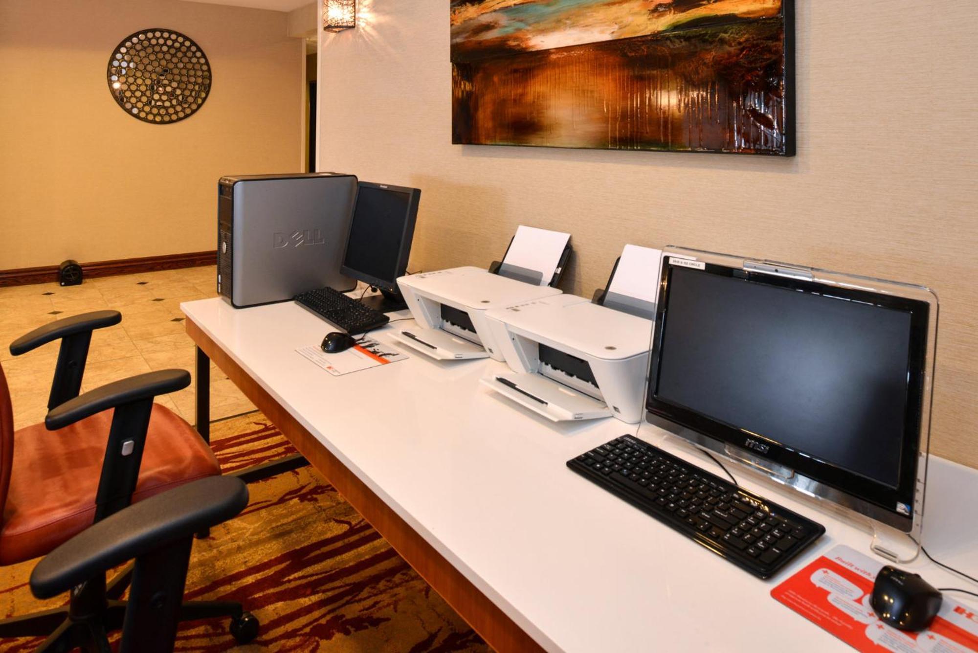 Hotel Express & Cherry Hills By Ihg 2*