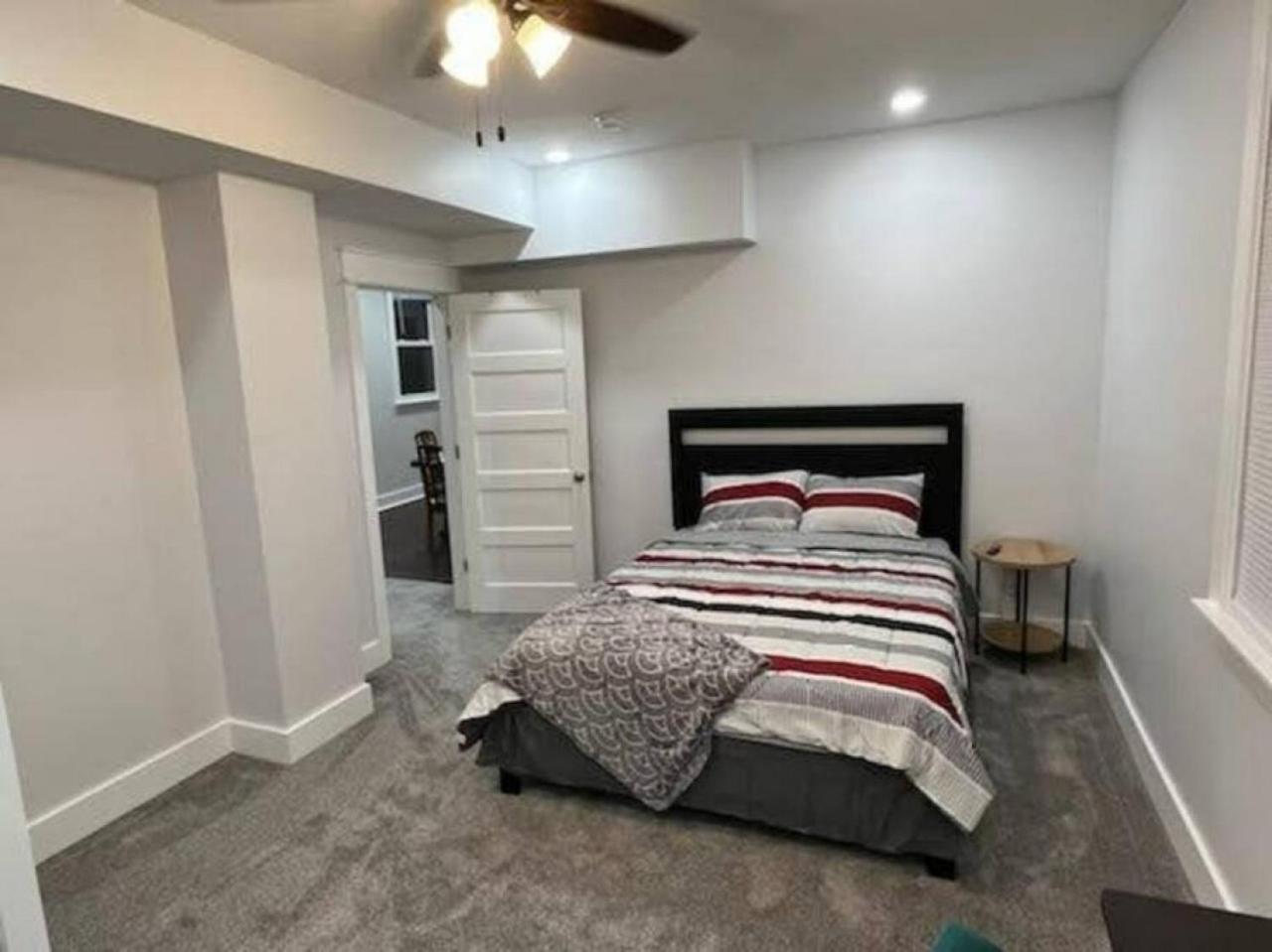 New 1890 Craftsman 5br 4ba Villa Omaha