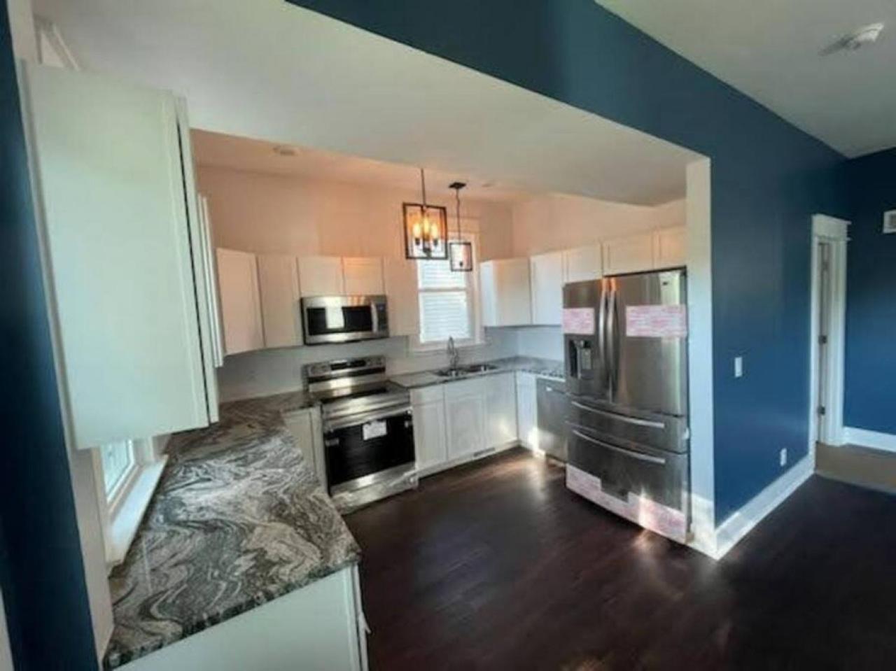 New 1890 Craftsman 5br 4ba * Omaha