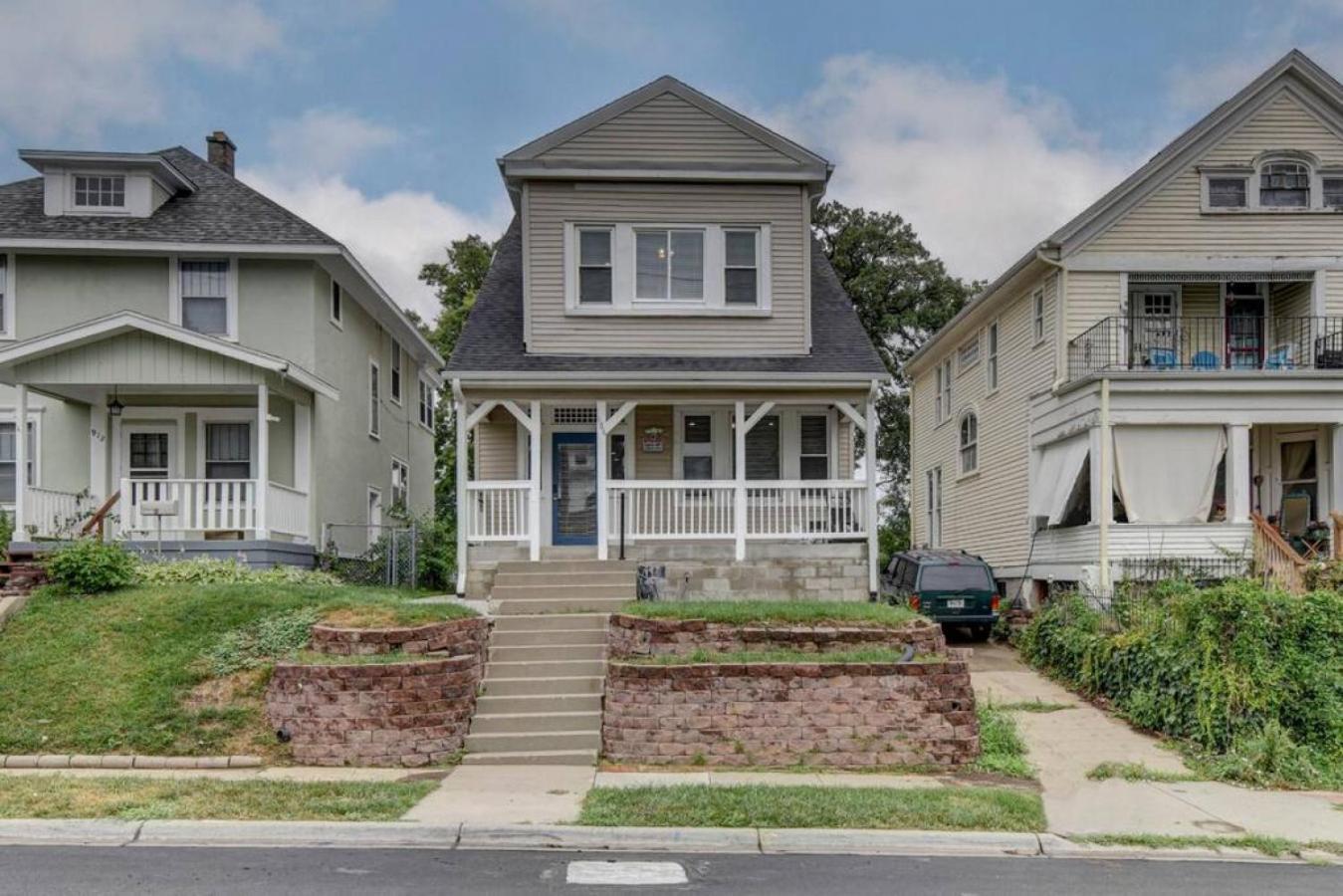 New 1890 Craftsman 5br 4ba Villa *