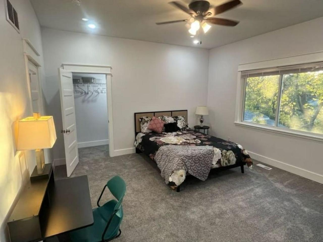 New 1890 Craftsman 5br 4ba Villa Omaha