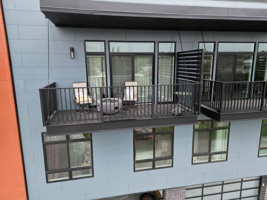 Apartment Luxurious Midtown Retreat With Elevator Access *