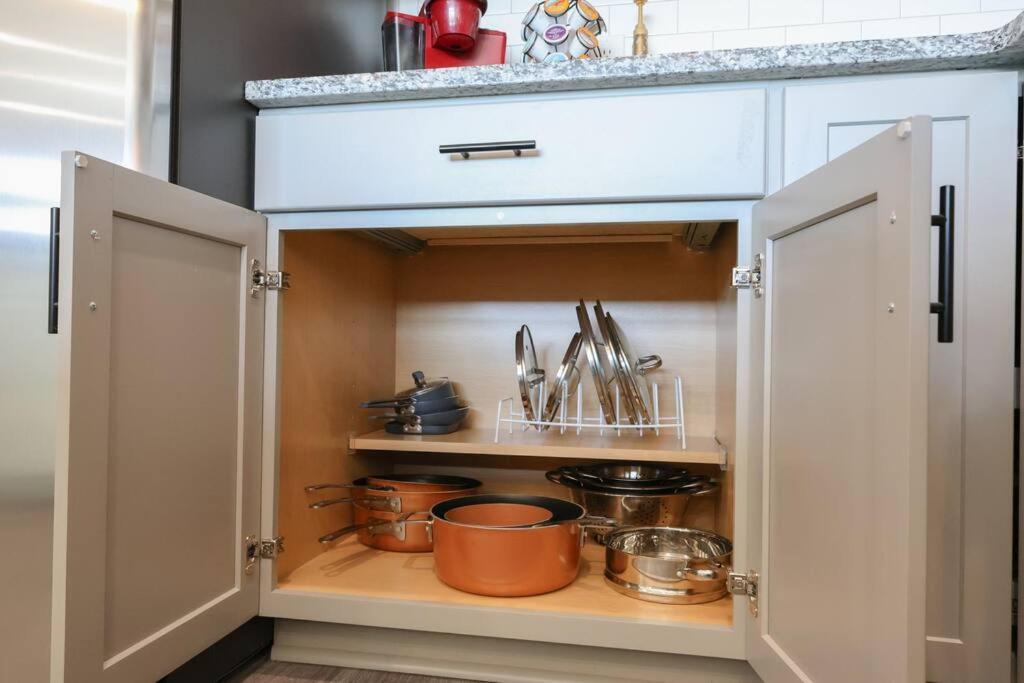 Luxurious Midtown Retreat With Elevator Access * Omaha