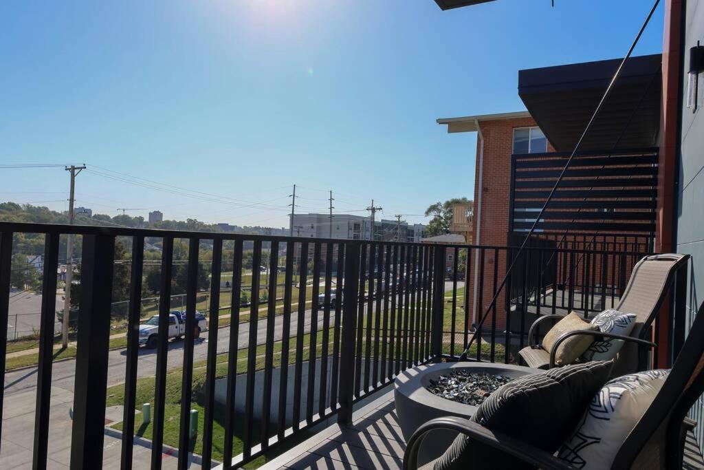 Apartment Luxurious Midtown Retreat With Elevator Access *
