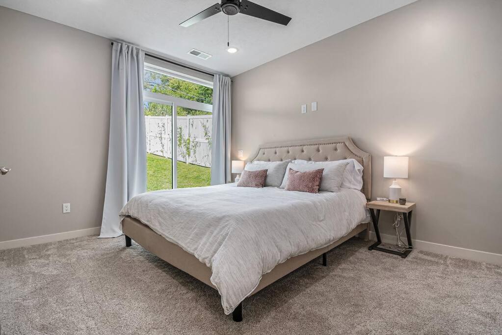 Apartment Midtown Luxury - 2 Master - Near Unmc Omaha