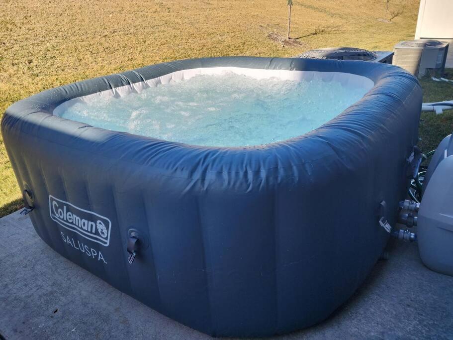 Luxury - Hot Tub - Views *