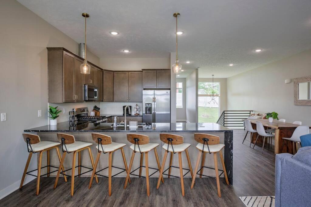 Apartment Luxury 3-bedroom Townhome - Spectacular Views *