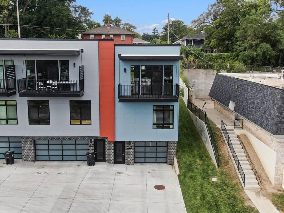 Apartment Luxury 3-bedroom Townhome - Spectacular Views *