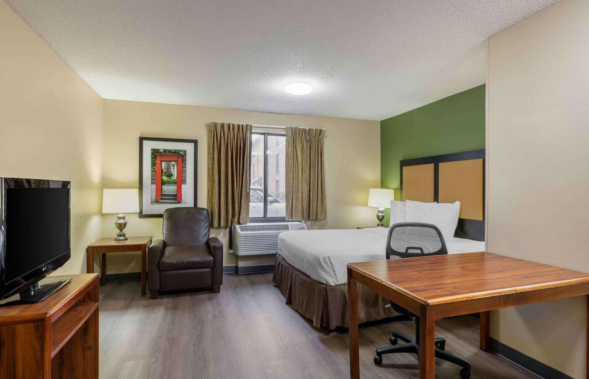 Hotel Extended America - - West Omaha