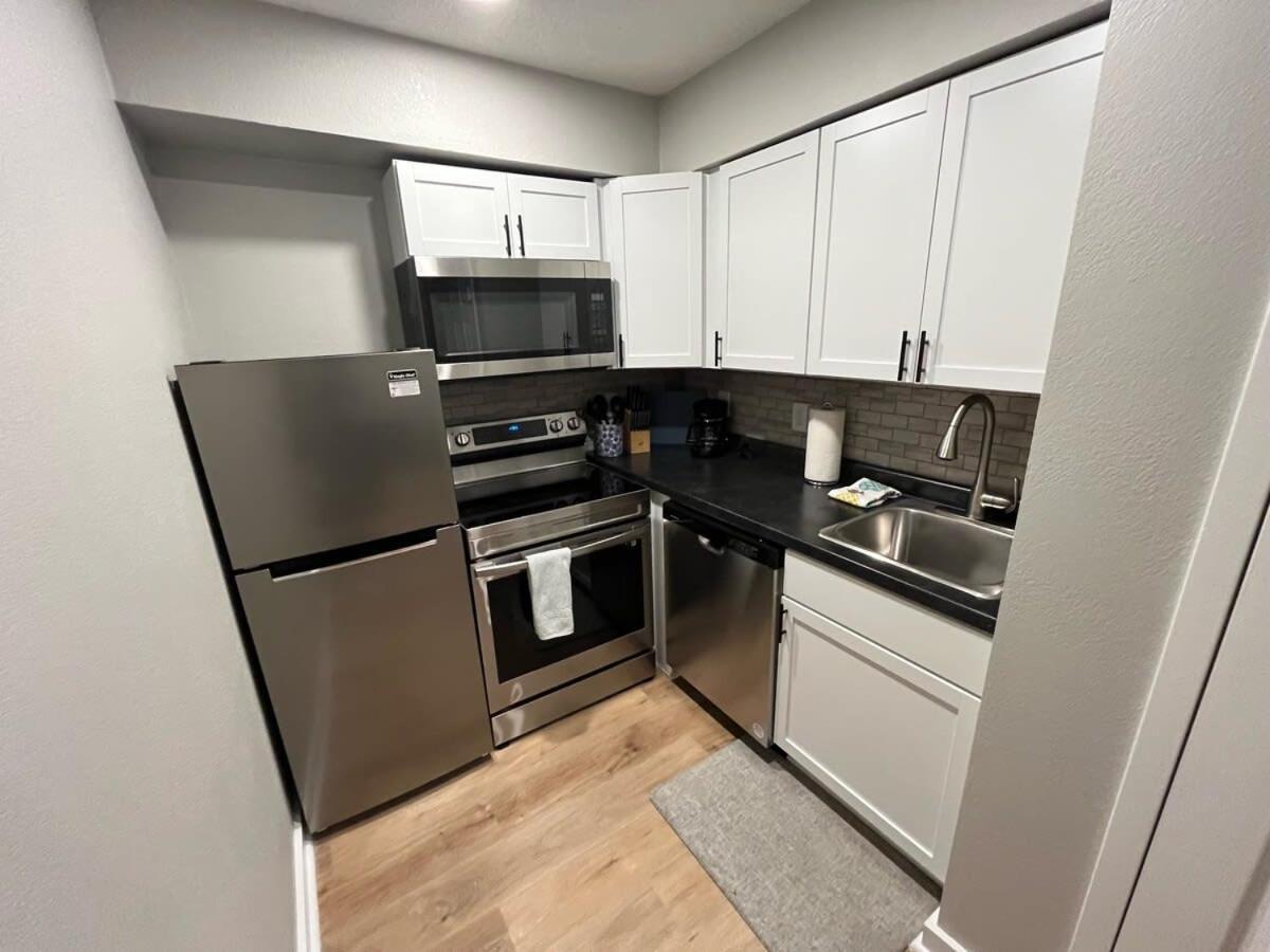 Aksarben Apt-cozy One Bedroom Apartment Omaha