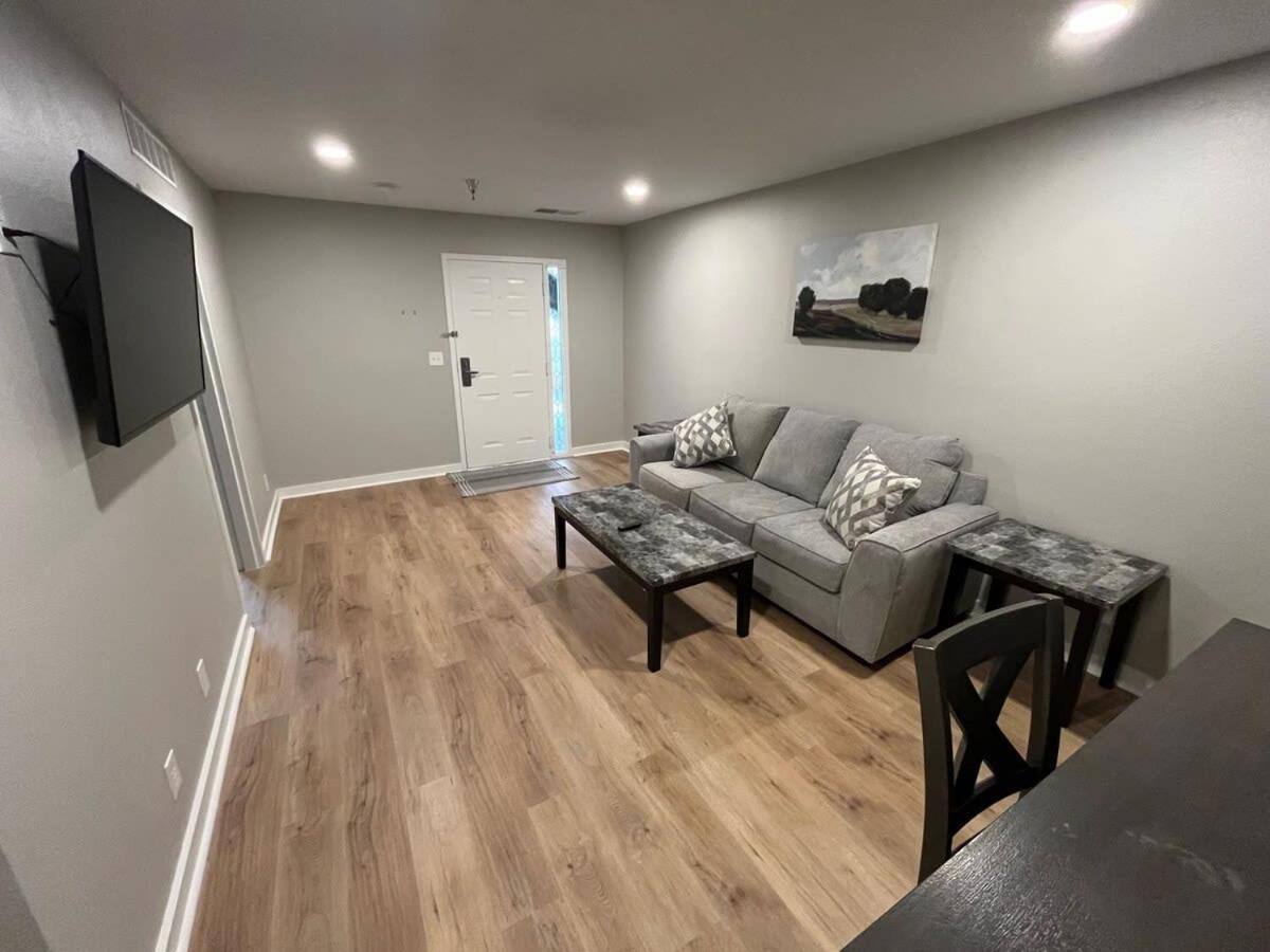 Aksarben Apt-cozy One Bedroom * Omaha