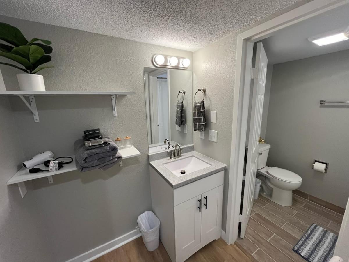 Aksarben Apt-cozy One Bedroom *