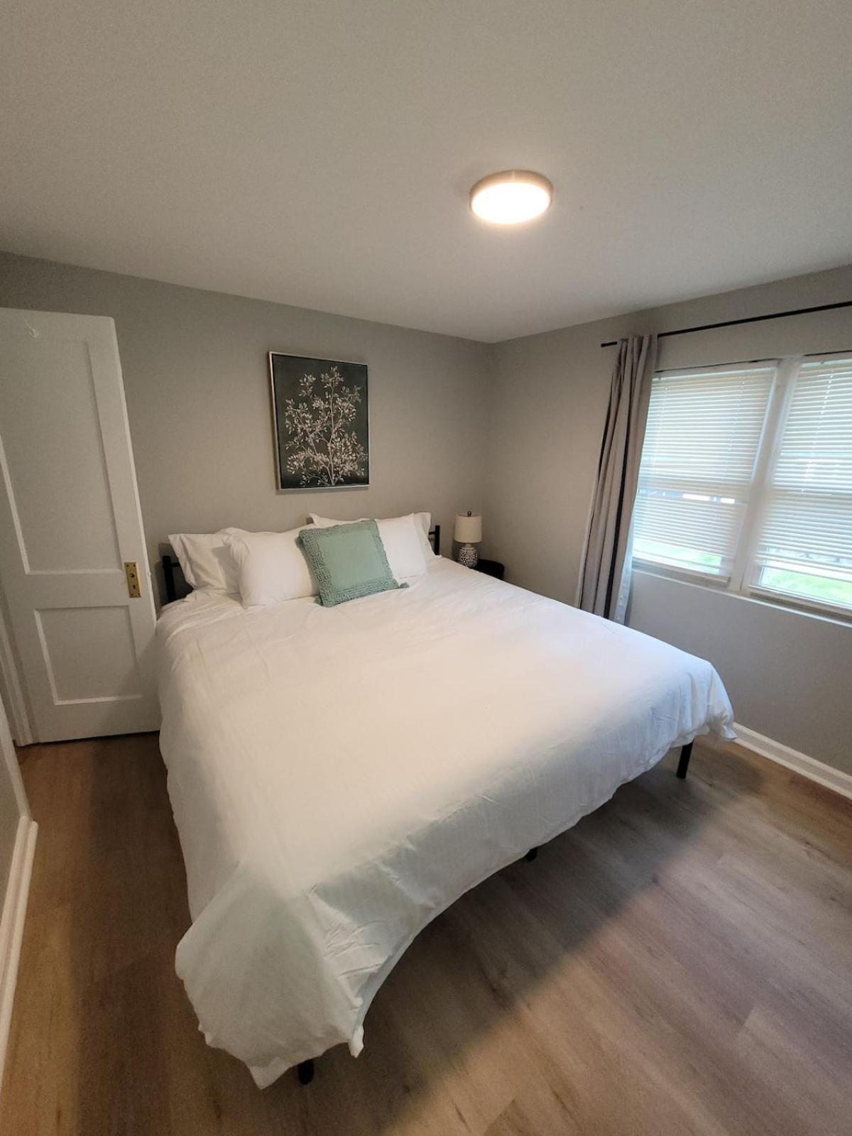 Davenport Dwellings-newly Furnished 3bd 2ba Apartment