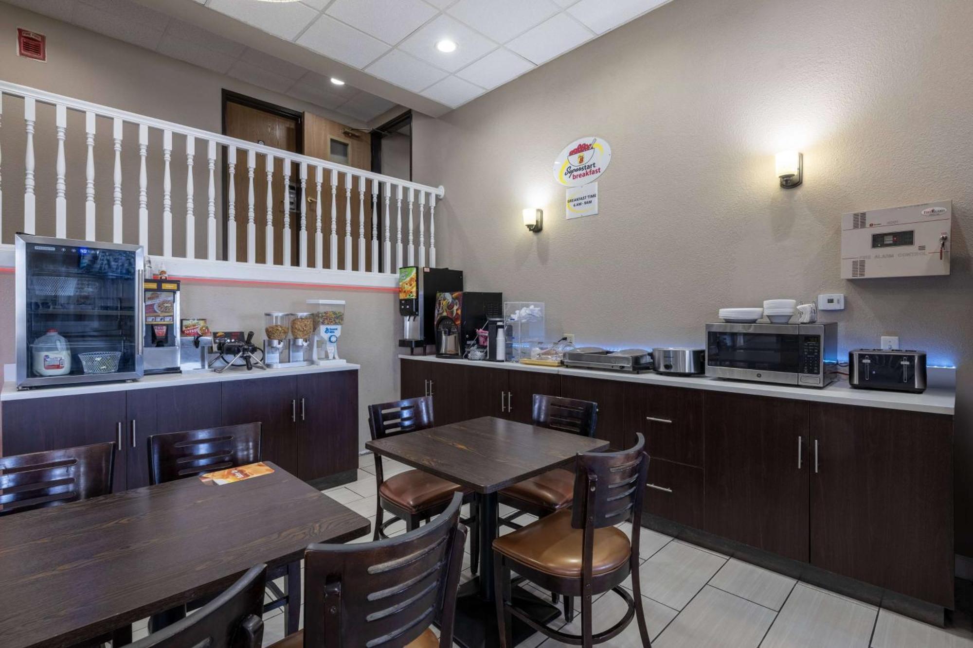The Inn&suites Sw 2*