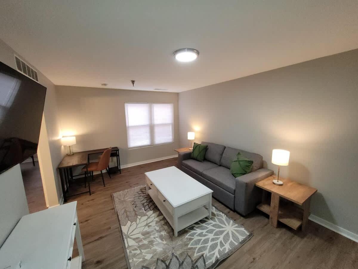 Aksarben Gem-easy Access To I-80 Apartment Omaha