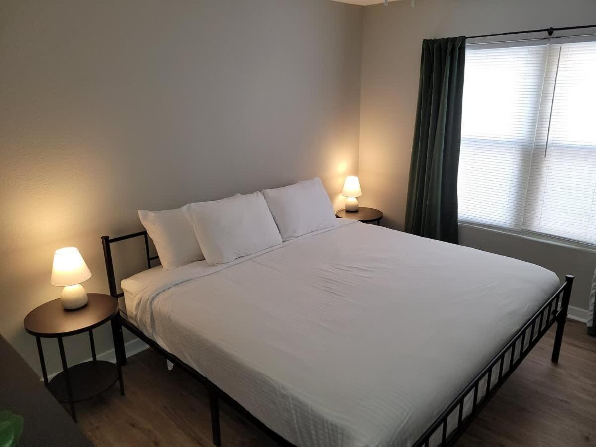 Apartment Aksarben Gem-easy Access To I-80 *