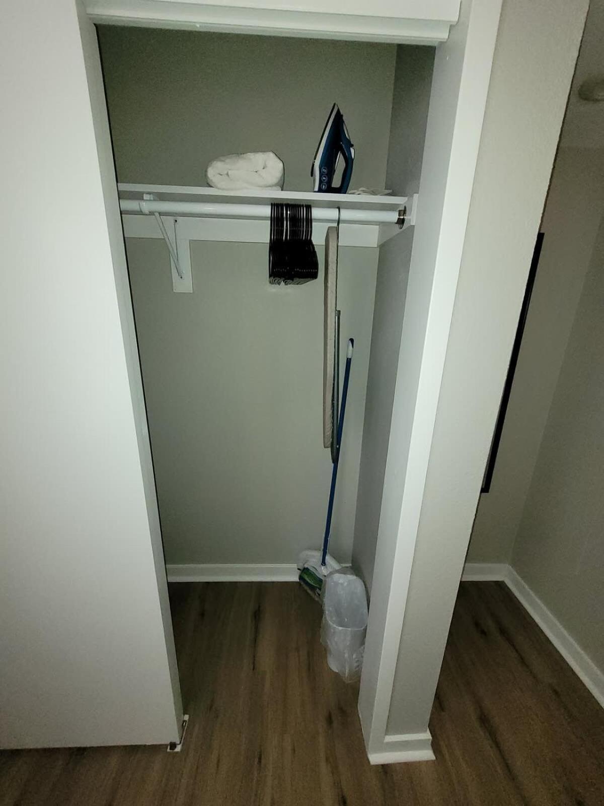 Apartment Aksarben Gem-easy Access To I-80 Omaha