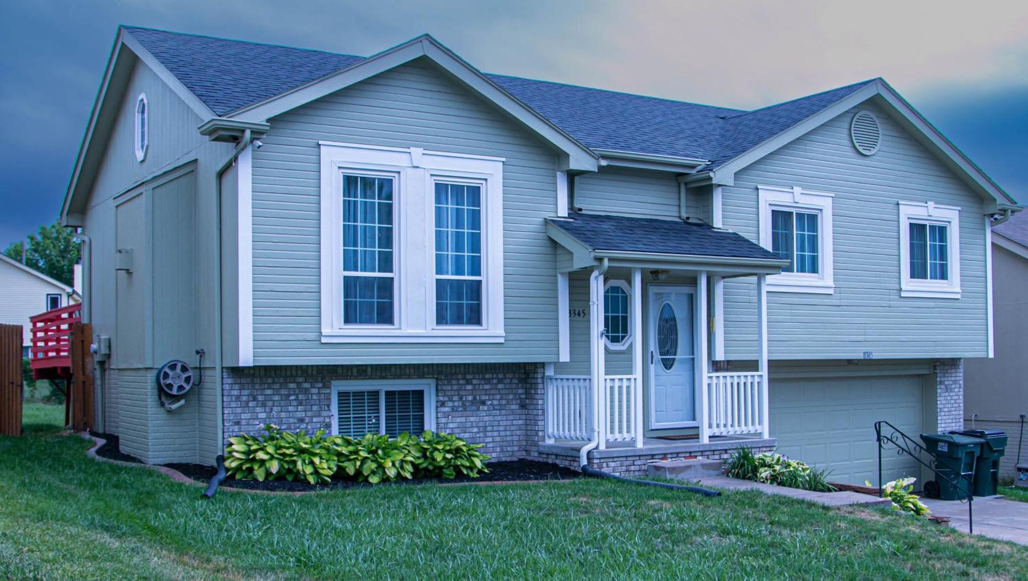 Holiday home Pet Friendly,3 Queen Beds, One-full Bed With Fast Free Wifi Omaha