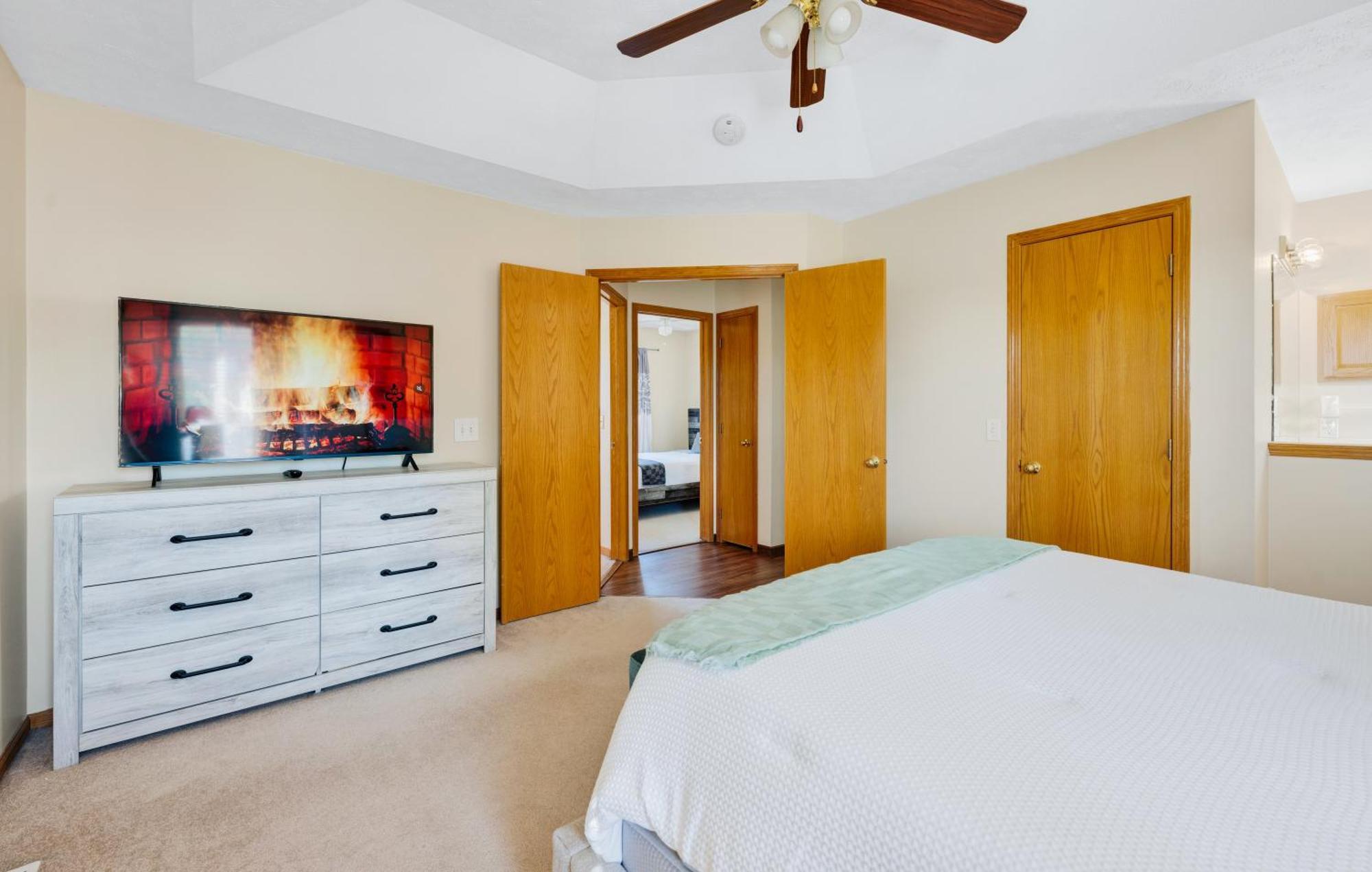 Pet Friendly,3 Queen Beds, One-full Bed With Fast Free Wifi Holiday home