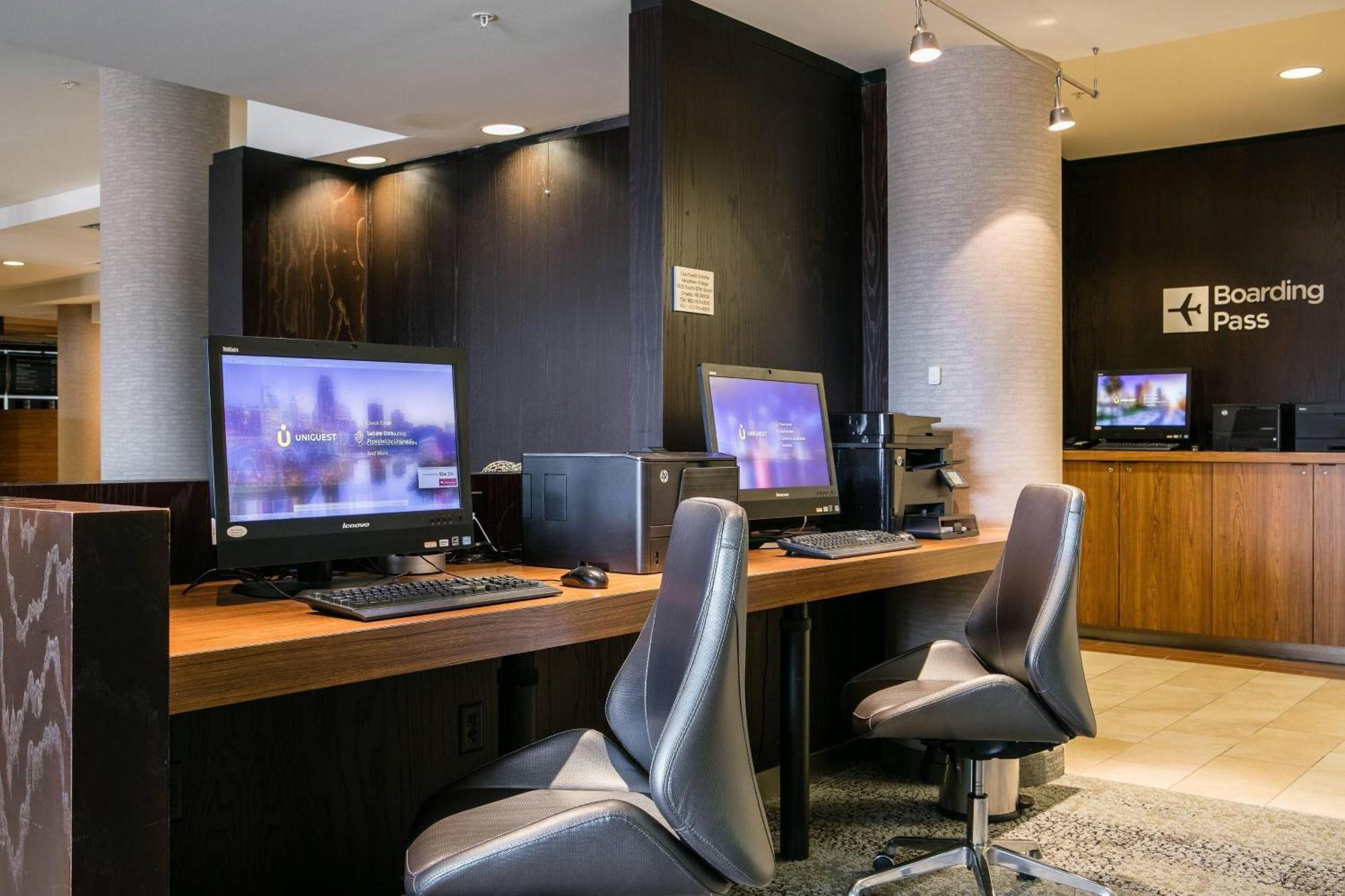Hotel Courtyard By Marriott Aksarben Village Omaha