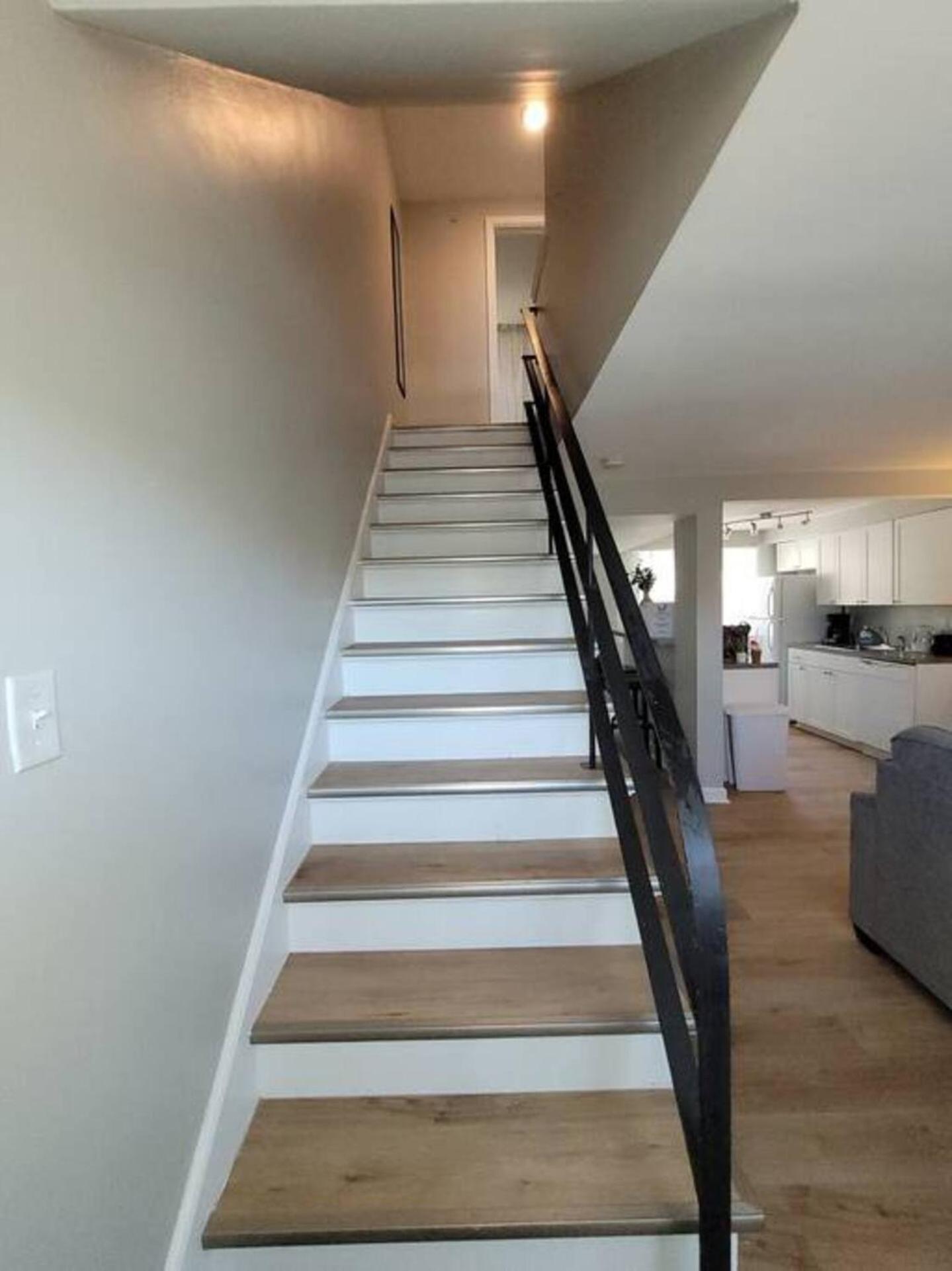 Davenport Dwellings-walk To Unmc Apartment *