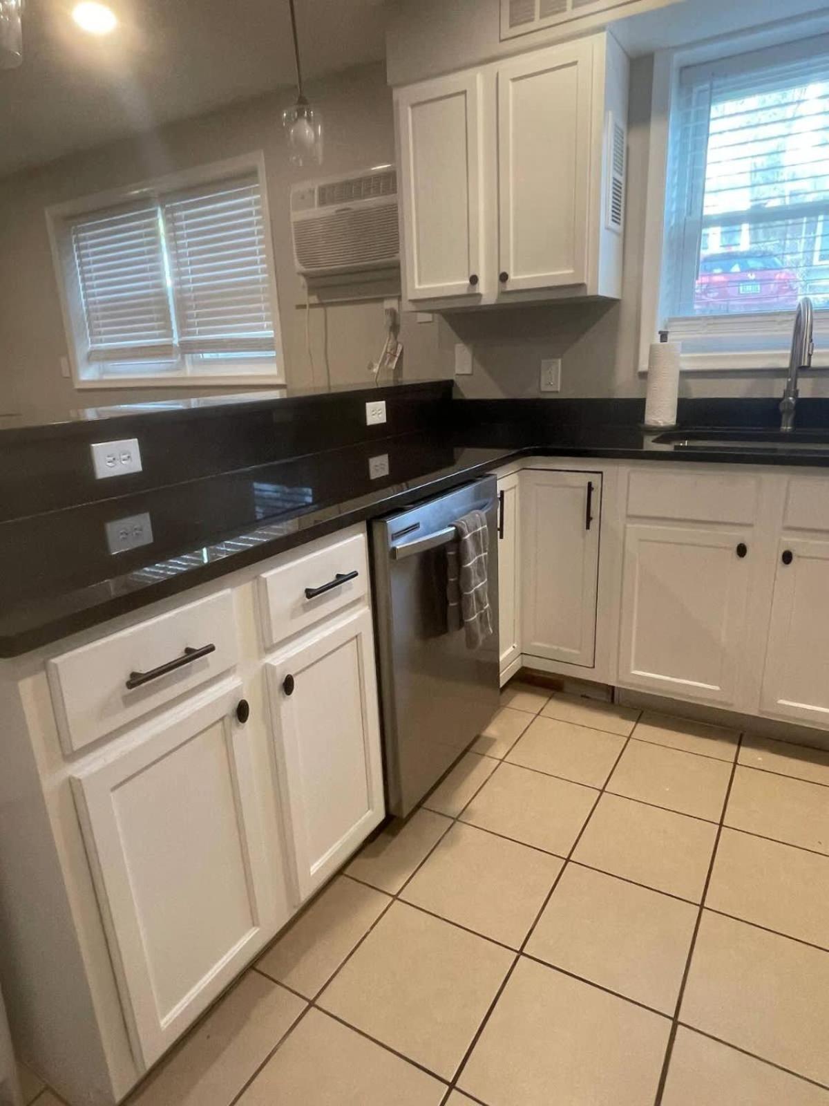 Joslyn 12-newly Remodeled 1 Bdrm Apartment *