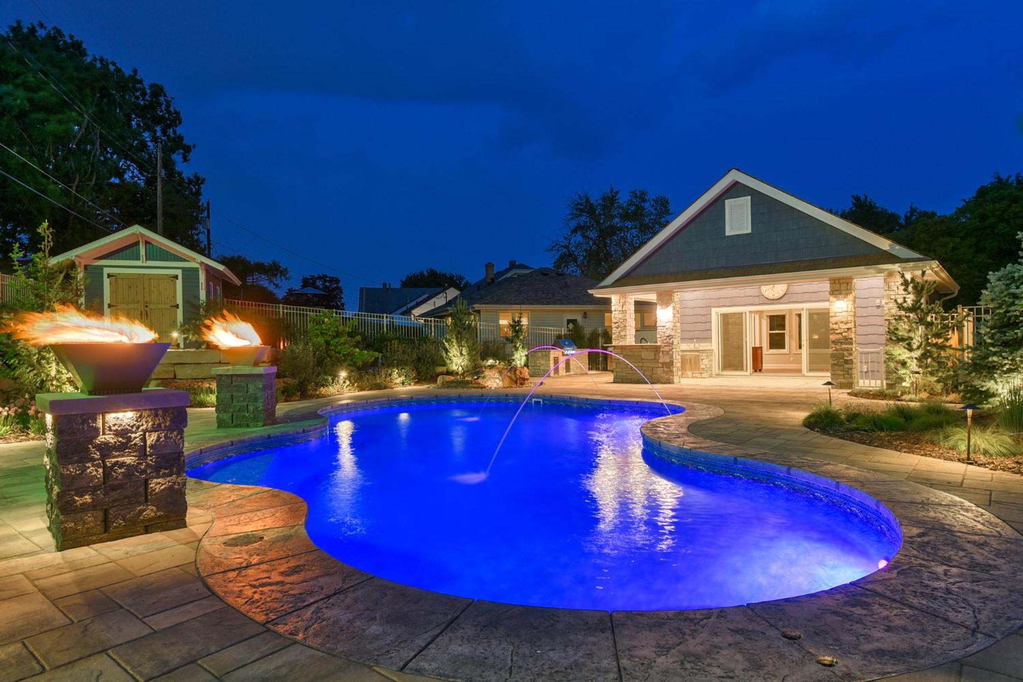 Holiday home Luxury Oasis Heated Pool, Hot Tub, Bbq