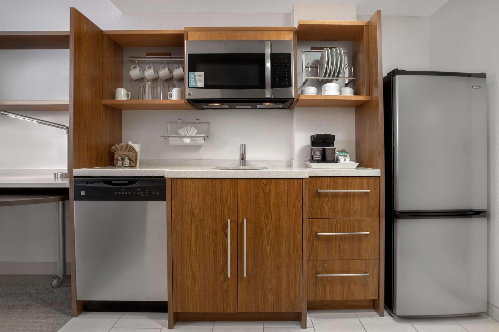 Home2 By Hilton West 3*