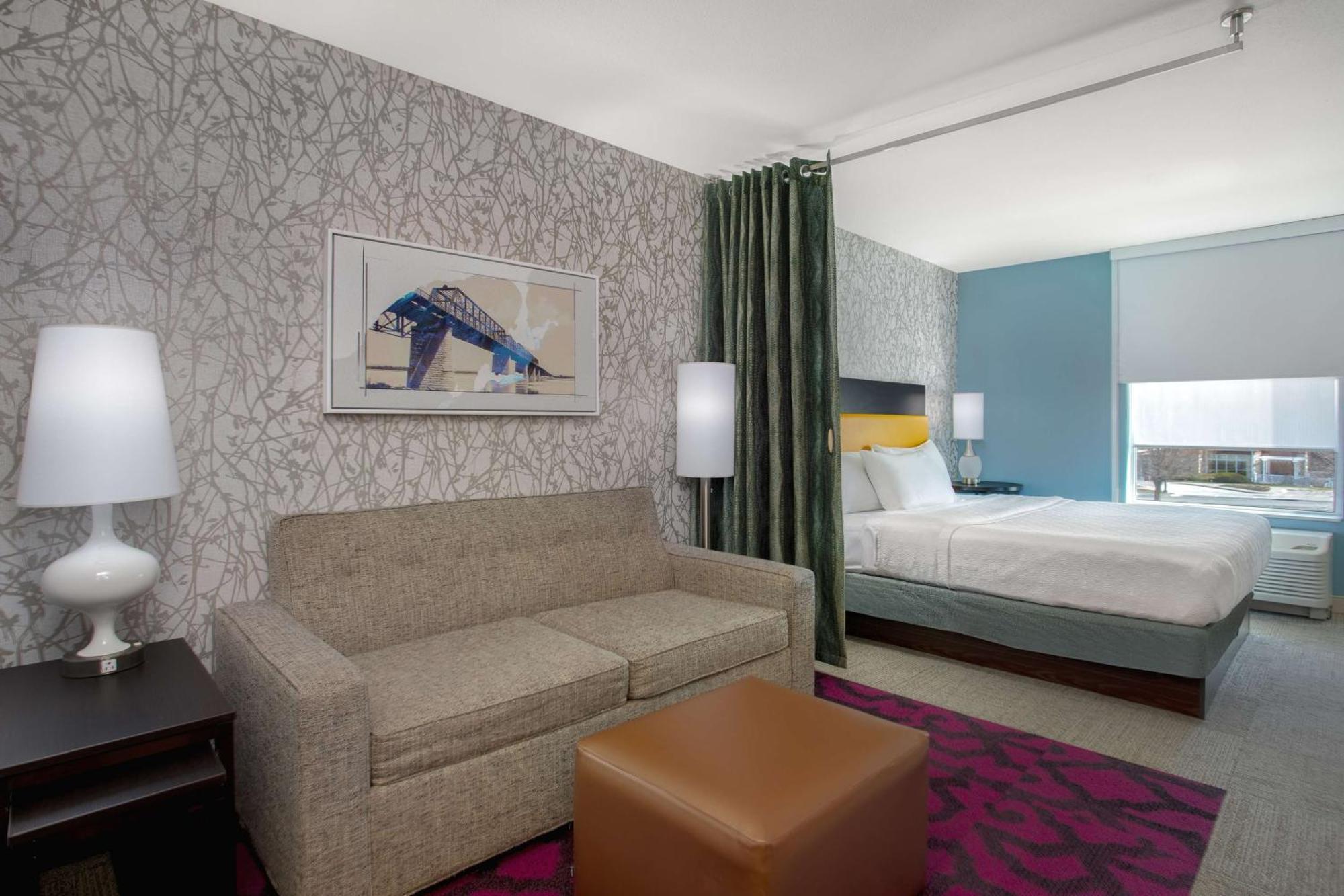 Hotel Home2 By Hilton West