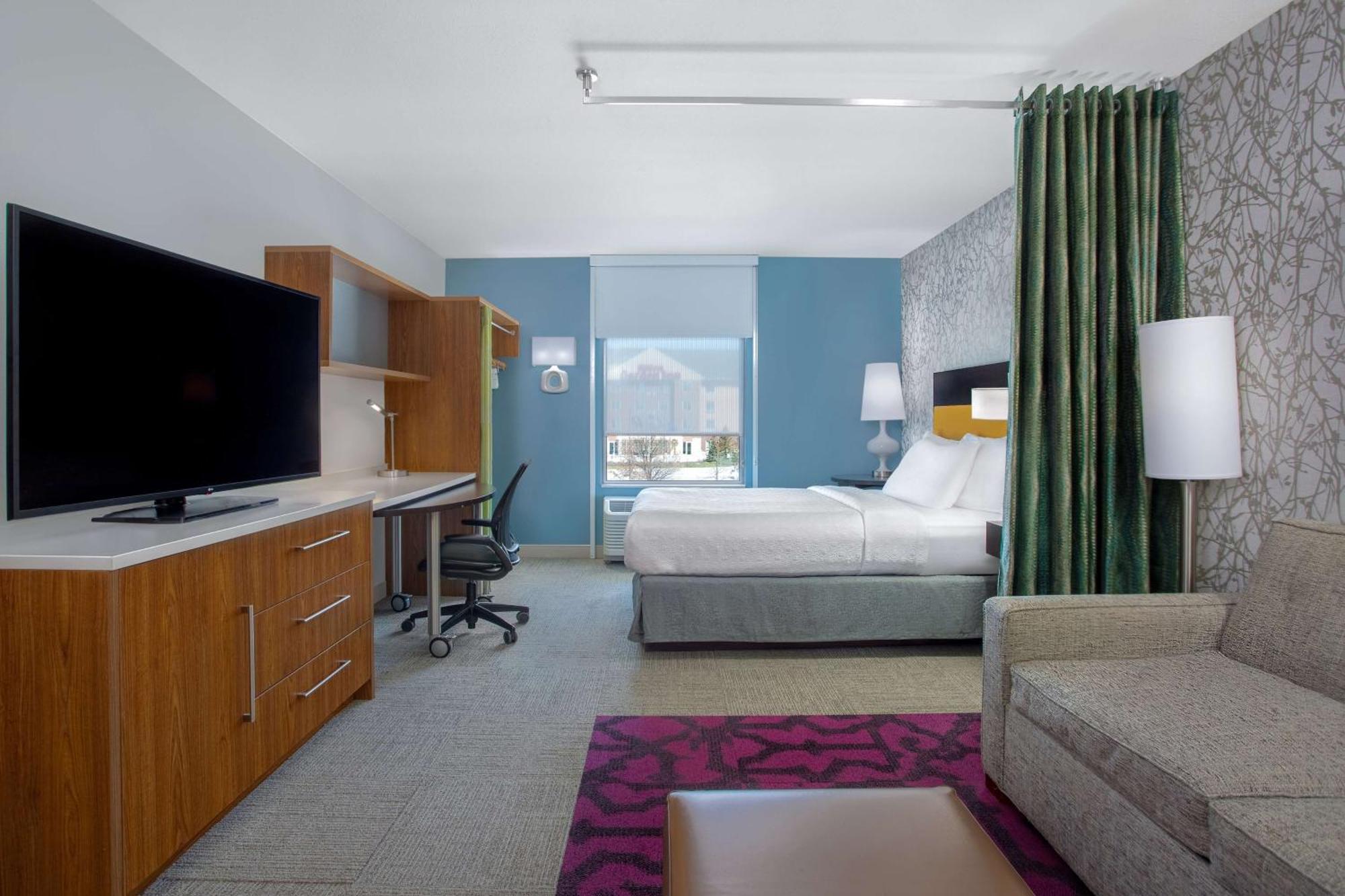 Home2 By Hilton West 3*