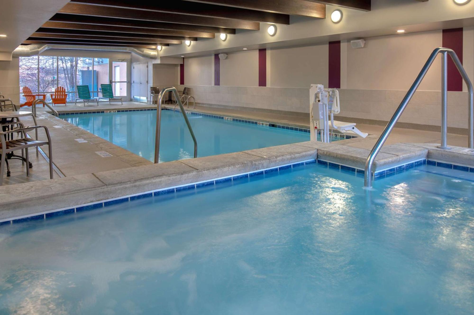 Home2 By Hilton West 3* Omaha