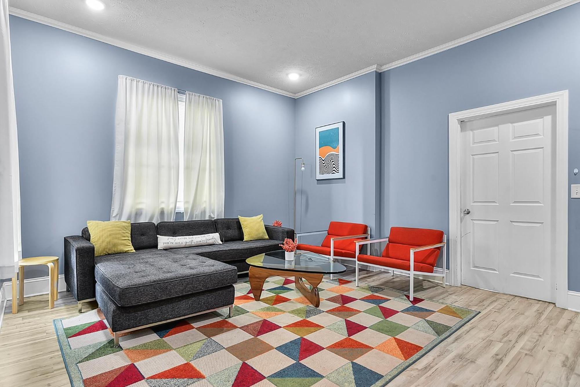 Apartment Modern Midtown 1b King Bed And Smart Tvs Omaha