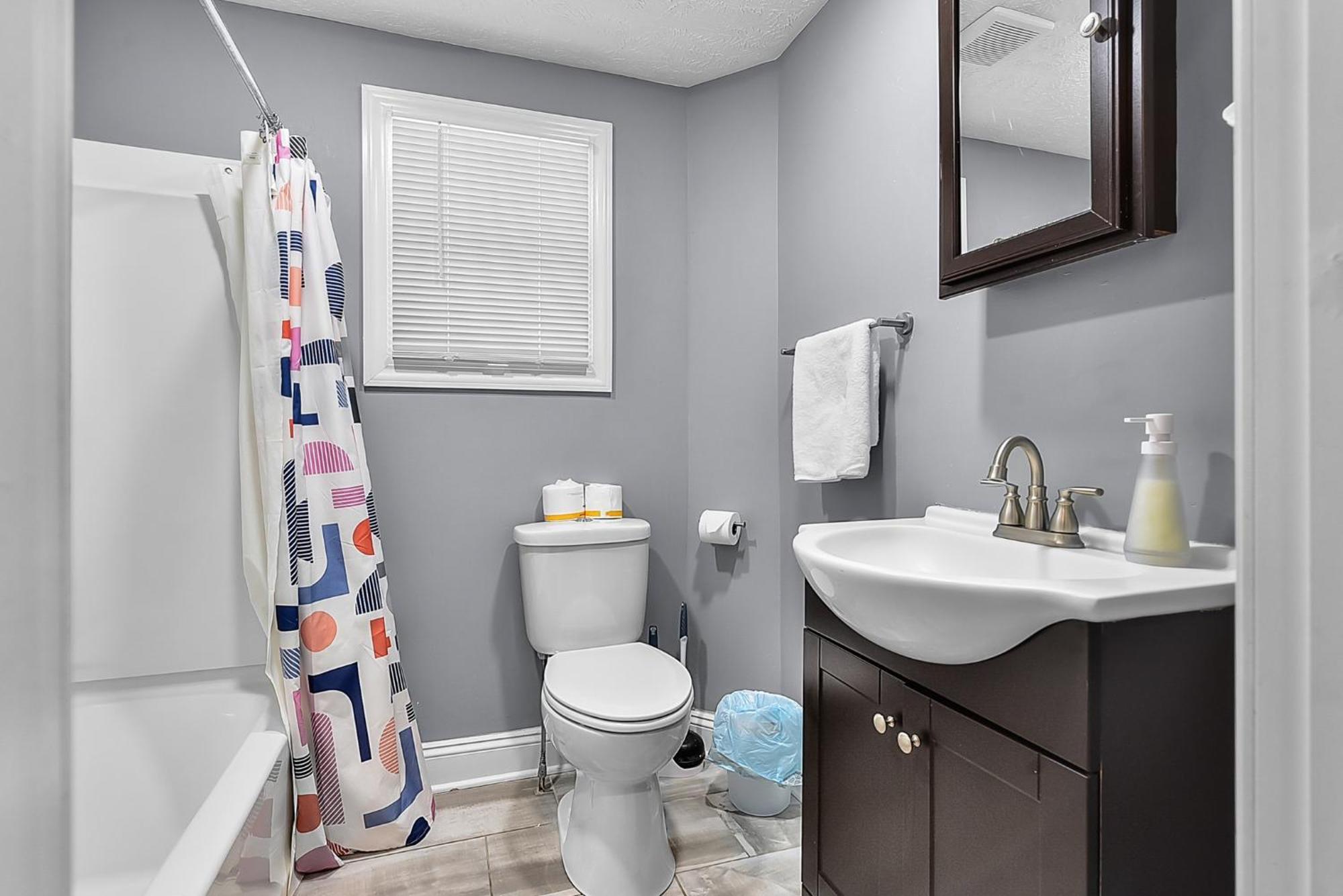 Modern Midtown 1b King Bed And Smart Tvs Apartment *