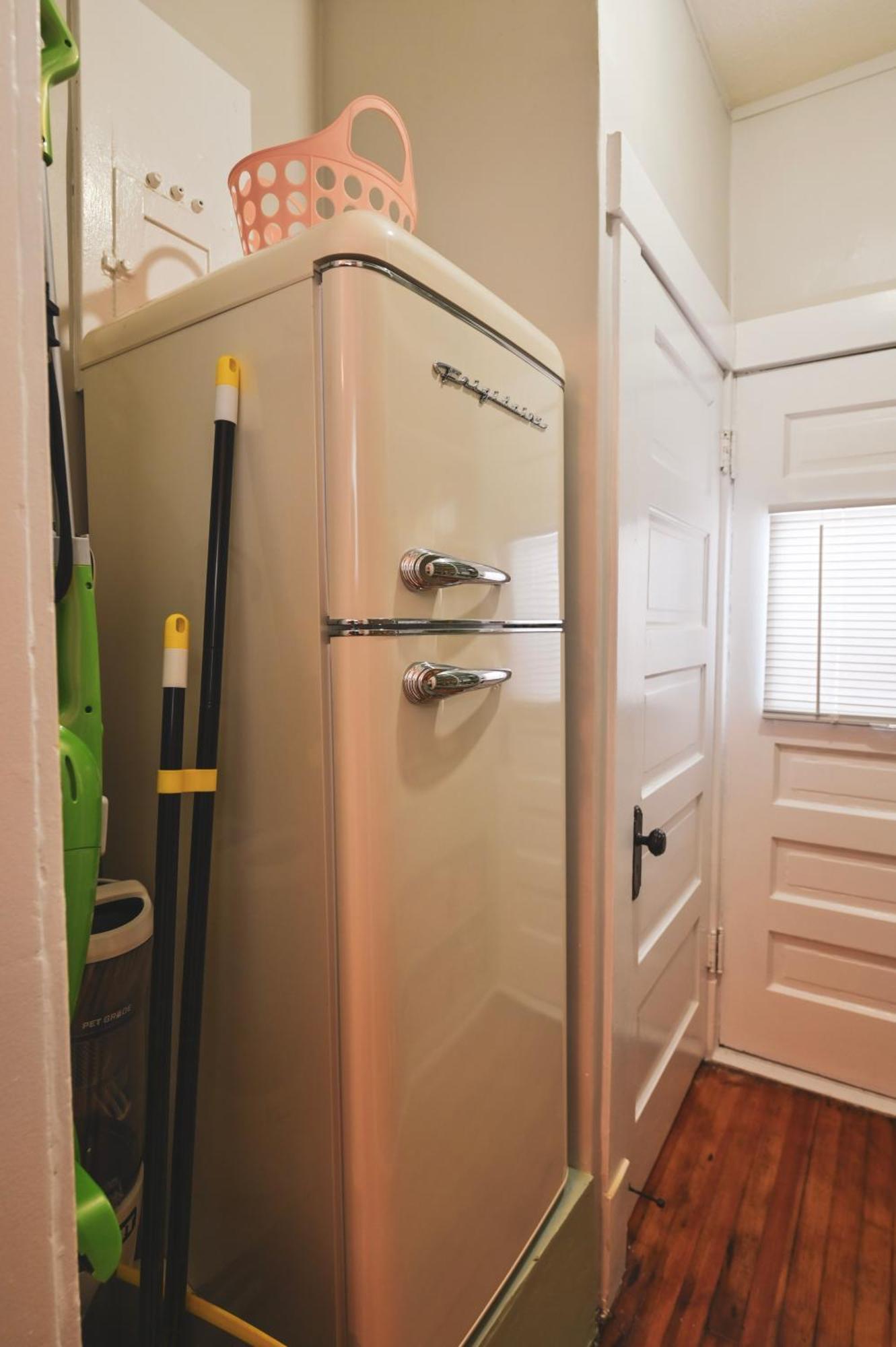 Little Italy Retreat Self-check-in, 2br, Smart Tv Holiday home *