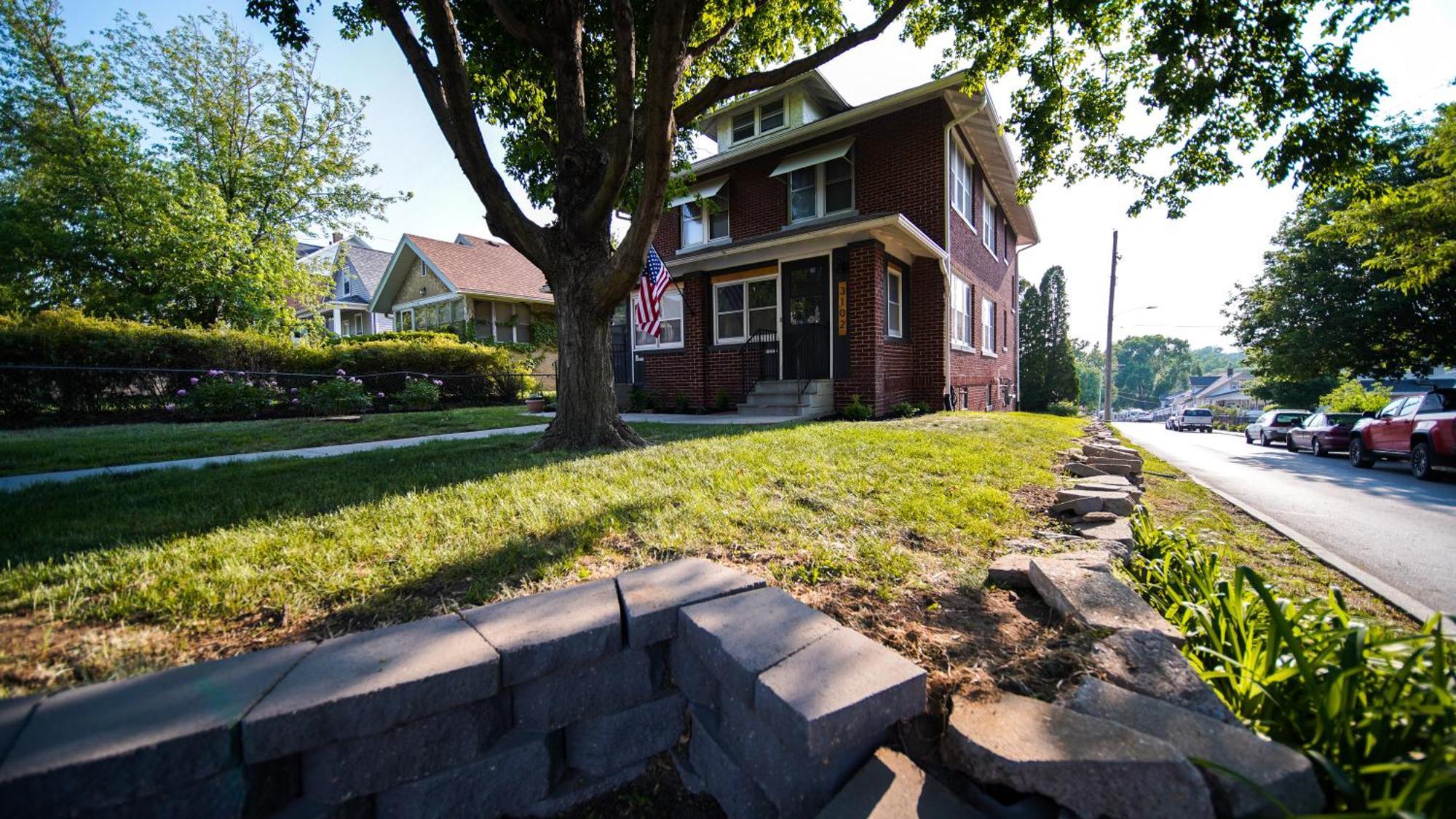 Stylish 2 Bed Retro Retreat * Omaha